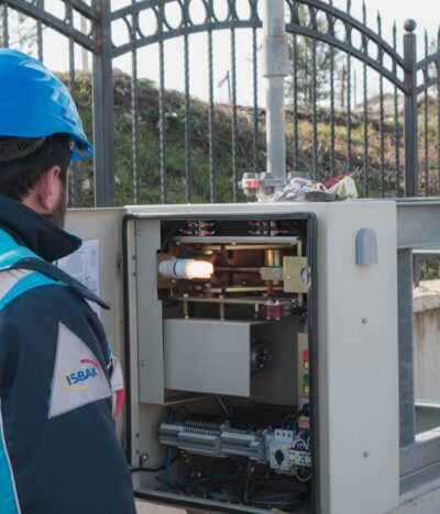 Mise en conformité électrique à Dour : le guide RGIE 2026